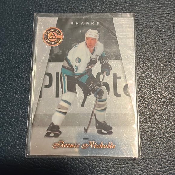 Hockey Card Bernie Nicholls Sharks Pinnacle Certified #109 Sports Collectible 97 - Picture 1 of 2